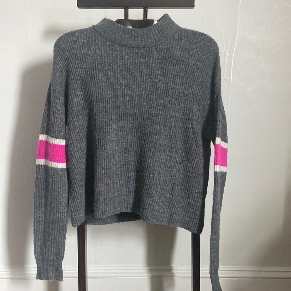 Grey sweater